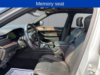 2023 Jeep Grand Cherokee Summit 4x4