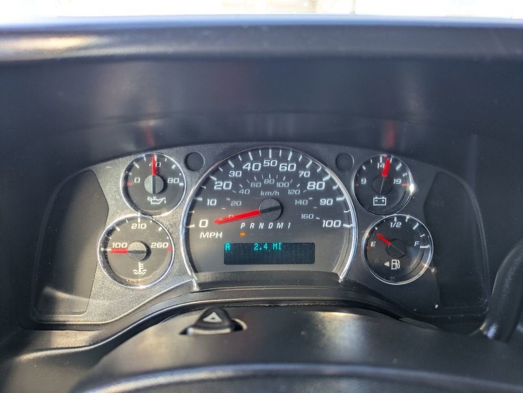 2014 Chevrolet Express Cutaway 3500 3500