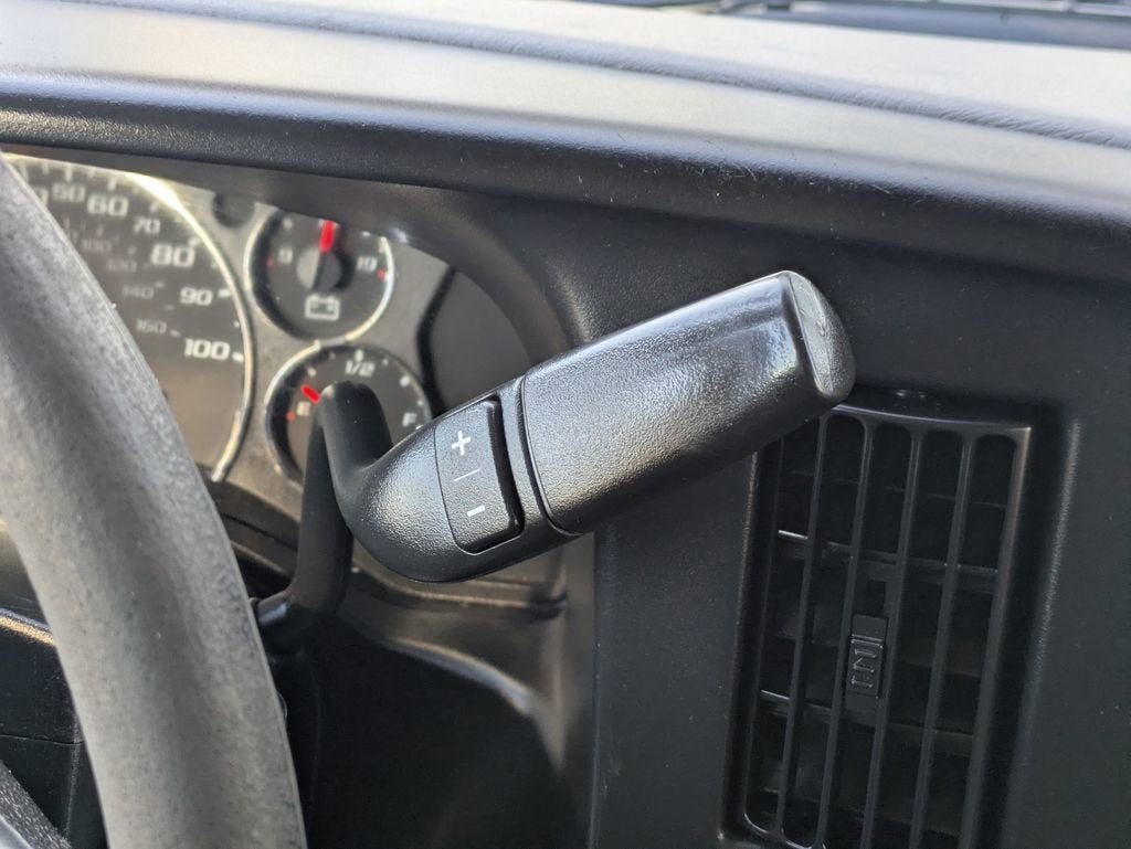 2014 Chevrolet Express Cutaway 3500 3500