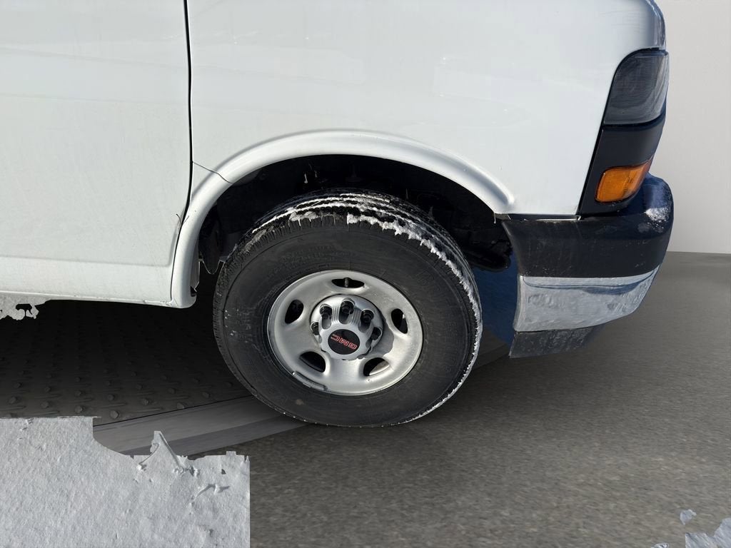 2025 GMC Savana Cutaway 3500 1WT