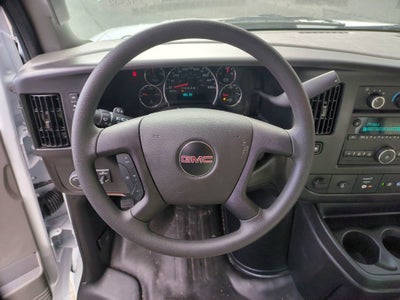 2025 GMC Savana Cutaway 3500 1WT