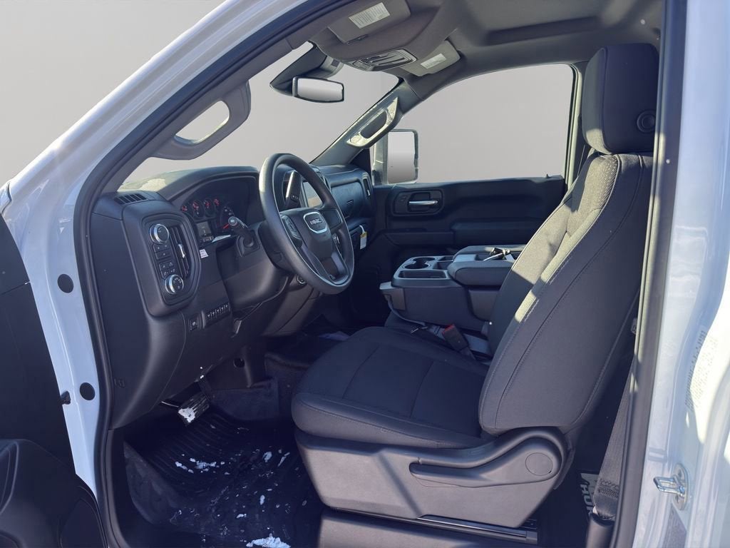 2025 GMC Sierra 3500 HD Chassis Cab Pro