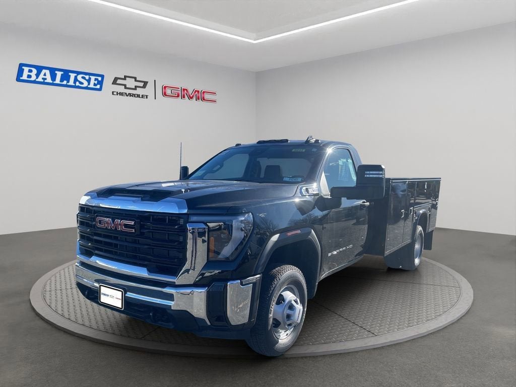 2025 GMC Sierra 3500 HD Chassis Cab Pro