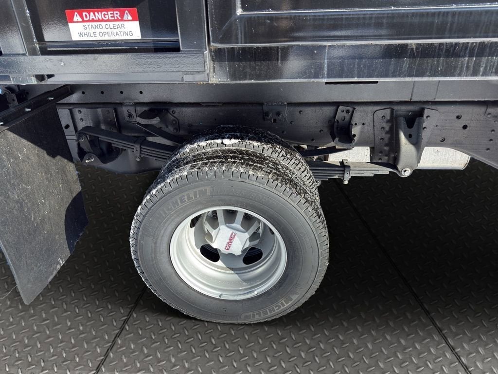 2025 GMC Sierra 3500 HD Chassis Cab Pro