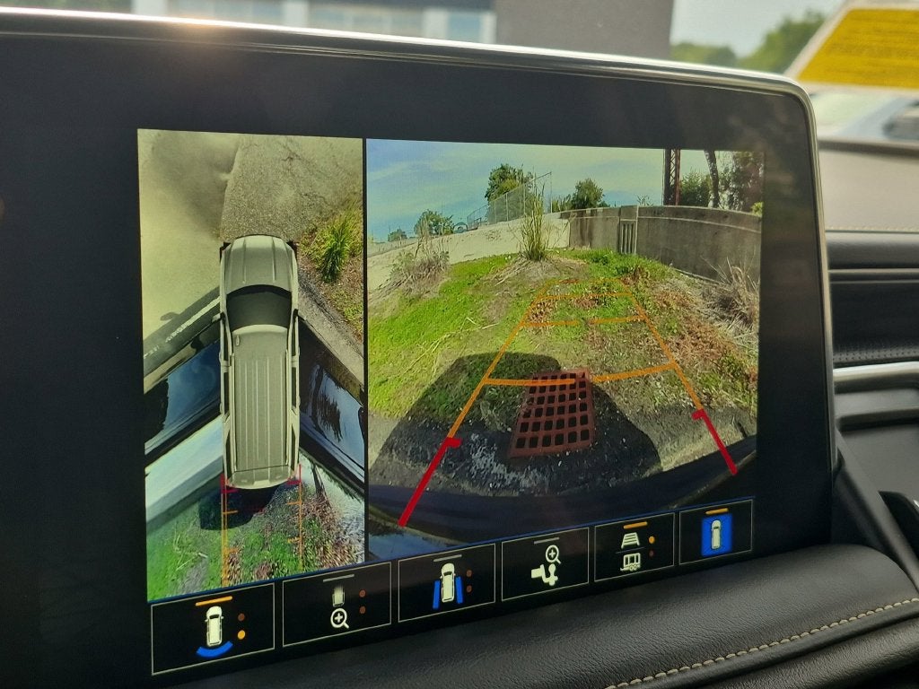2024 GMC Yukon XL SLT