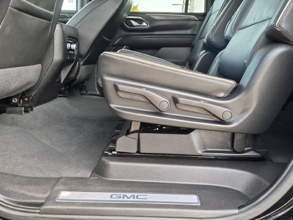 2024 GMC Yukon XL SLT