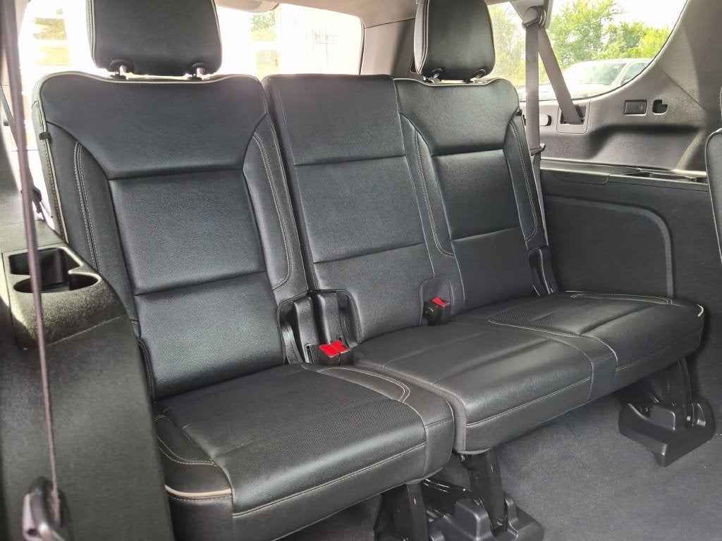 2024 GMC Yukon XL SLT