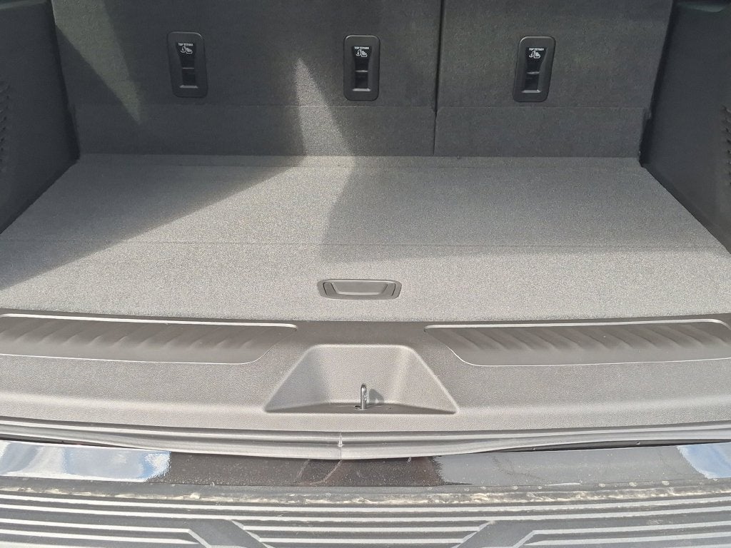2027 GMC Yukon XL Elevation