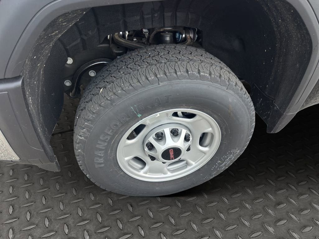 2025 GMC Sierra 2500 HD Pro