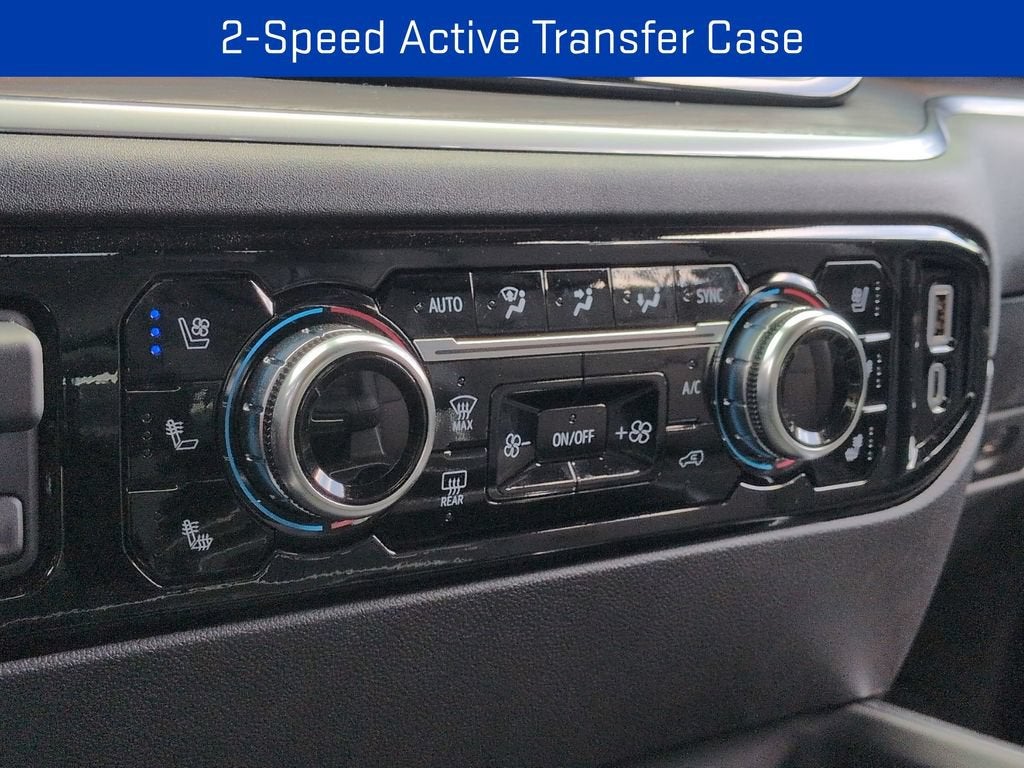 2025 GMC Sierra 2500HD SLT - Photo 31