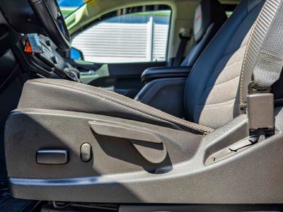 2022 GMC Canyon 4WD AT4 w/Cloth