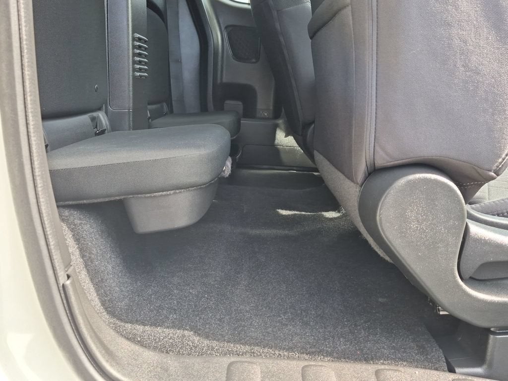 2025 Nissan Frontier King Cab SV 4x4