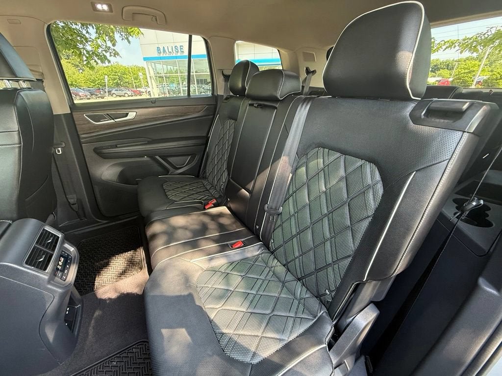 2024 Volkswagen Atlas 2.0T SEL Premium R-Line