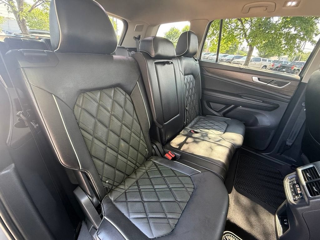 2024 Volkswagen Atlas 2.0T SEL Premium R-Line