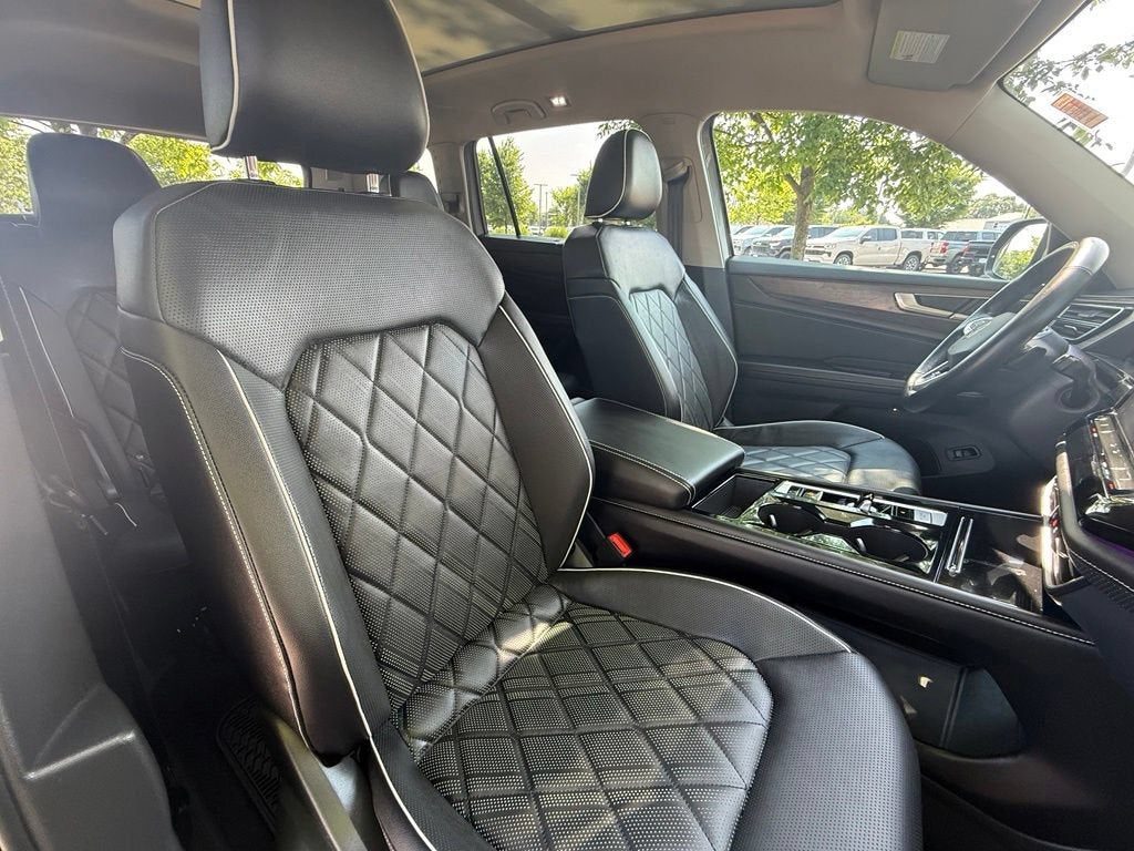 2024 Volkswagen Atlas 2.0T SEL Premium R-Line