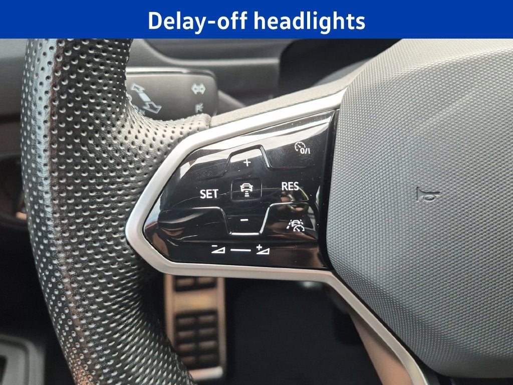 2024 Volkswagen Tiguan 2.0T SE R-Line Black