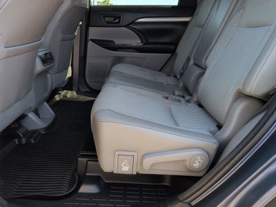 2017 Toyota Highlander LE Plus