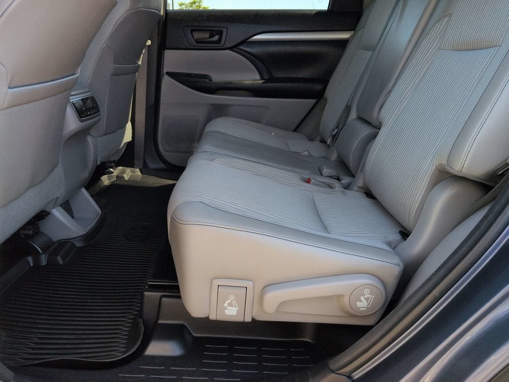2017 Toyota Highlander LE Plus