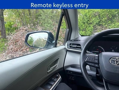 2023 Toyota Sienna LE