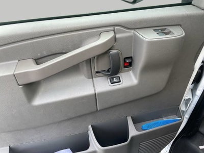 2025 GMC Savana Cutaway 3500 1WT