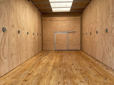 2025 GMC Savana Cutaway 3500 1WT