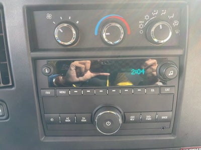 2025 GMC Savana Cutaway 3500 1WT