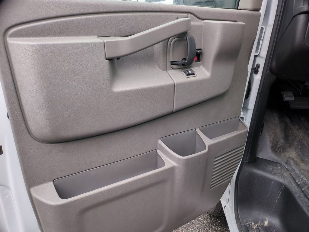 2025 GMC Savana Cutaway 4500 2WT