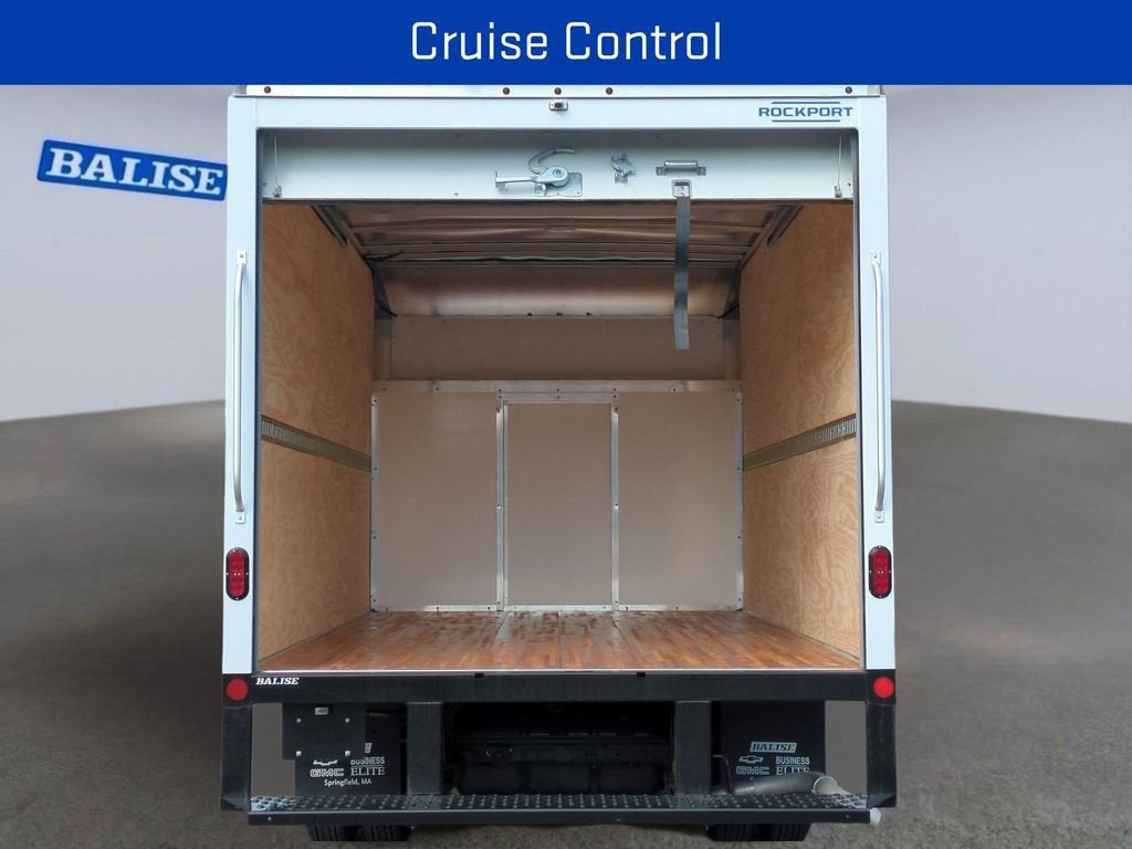 2025 GMC Savana Cutaway 4500 2WT