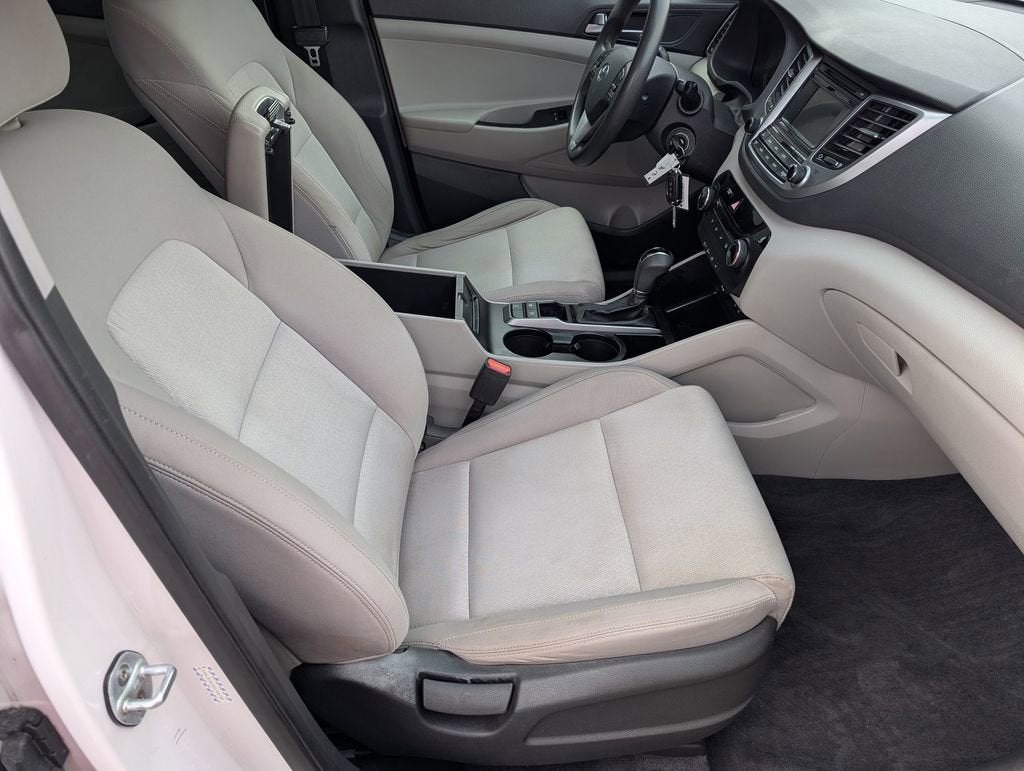 2016 Hyundai Tucson SE